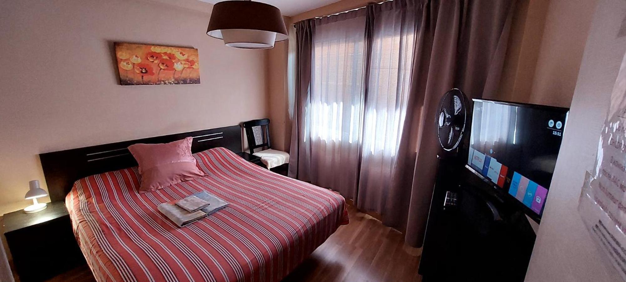 Apartamentos Con Patio لقنت المظهر الخارجي الصورة